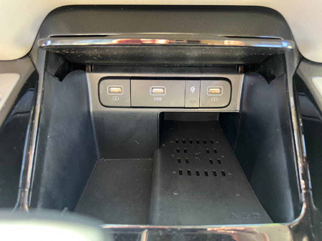 Used 2023 Kia Sorento SX AWD/4WD image 34