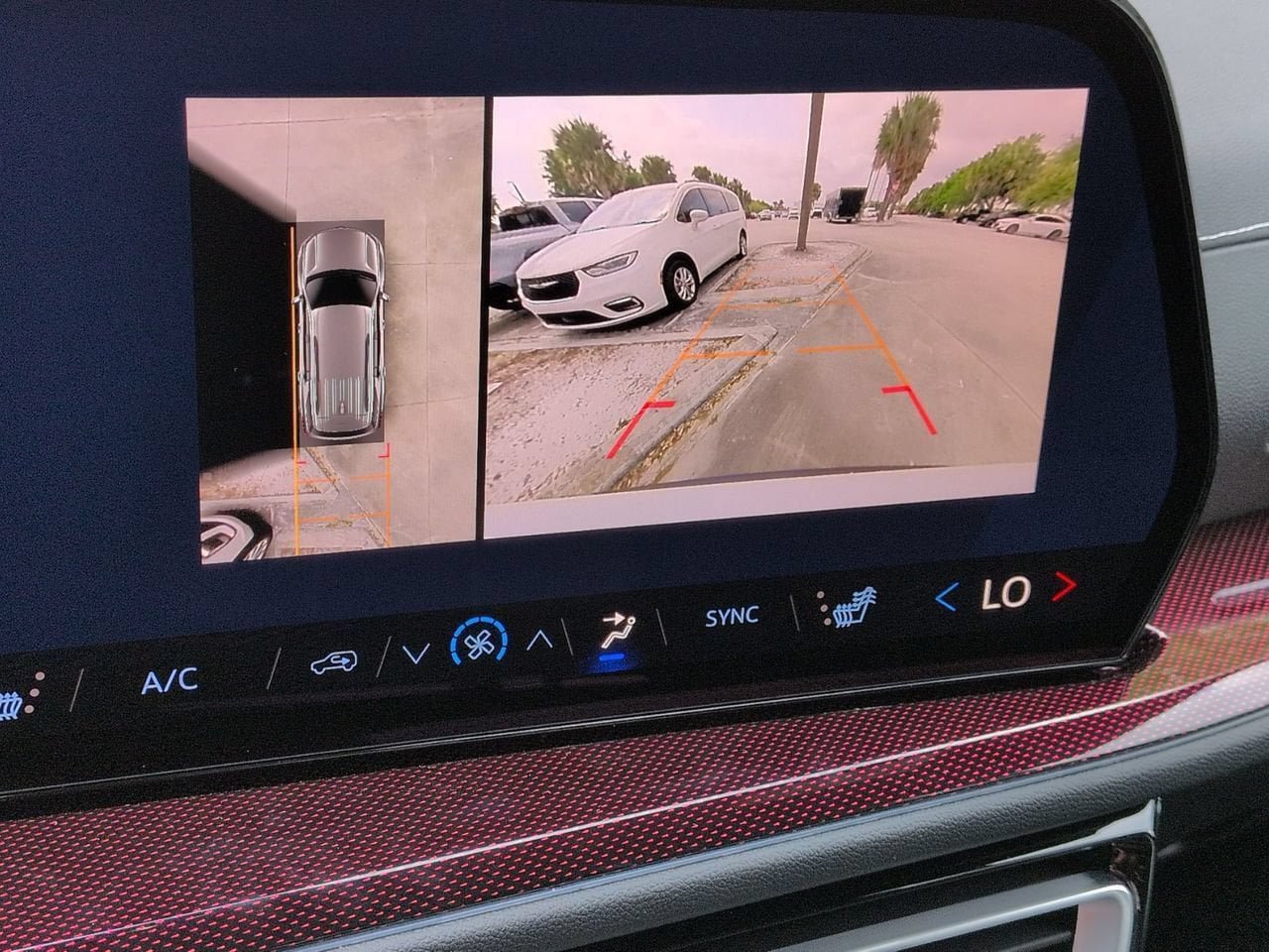 New 2026 Chevrolet Traverse Z71 w/ Enhanced Driving Package AWD/4WD image 19