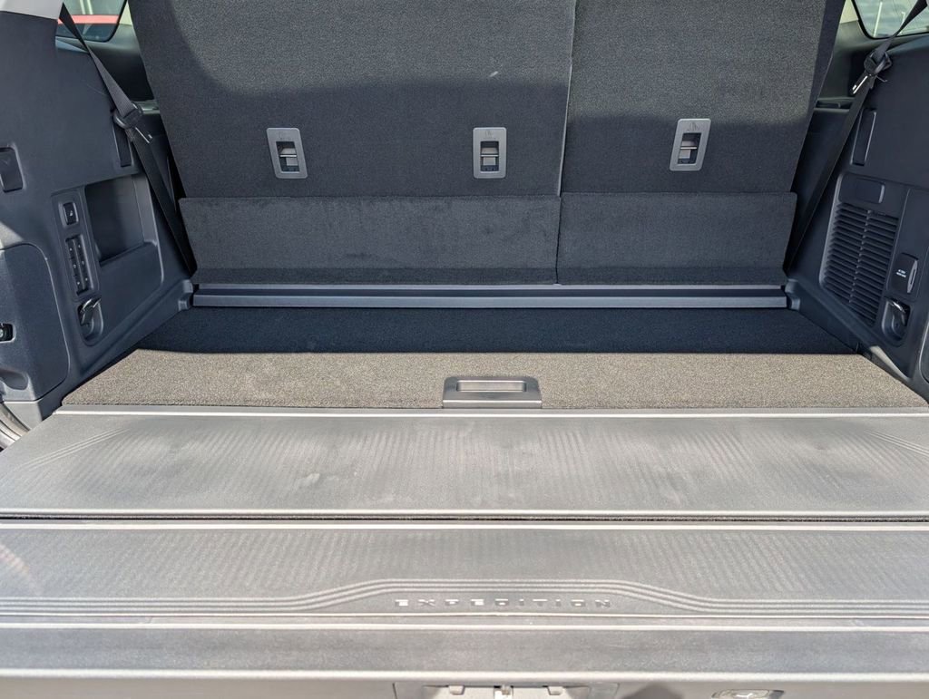 New 2026 Ford Expedition Active AWD/4WD image 20