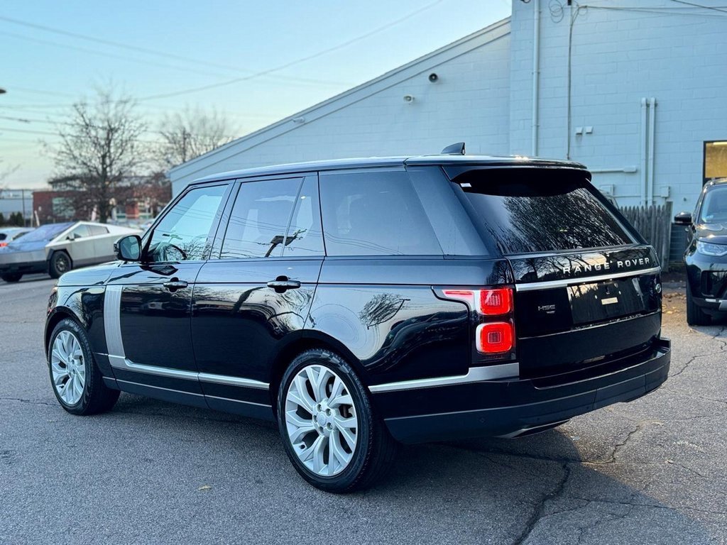 Used 2022 Land Rover Range Rover Westminster Edition image 4