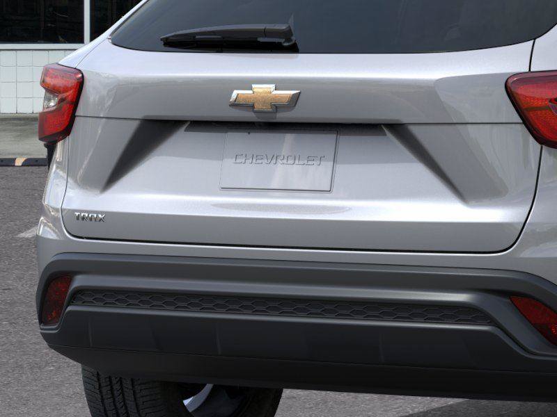 New 2026 Chevrolet Trax LS w/ LS Convenience Package FWD image 14