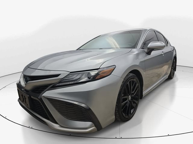 Used 2022 Toyota Camry XSE FWD image 10