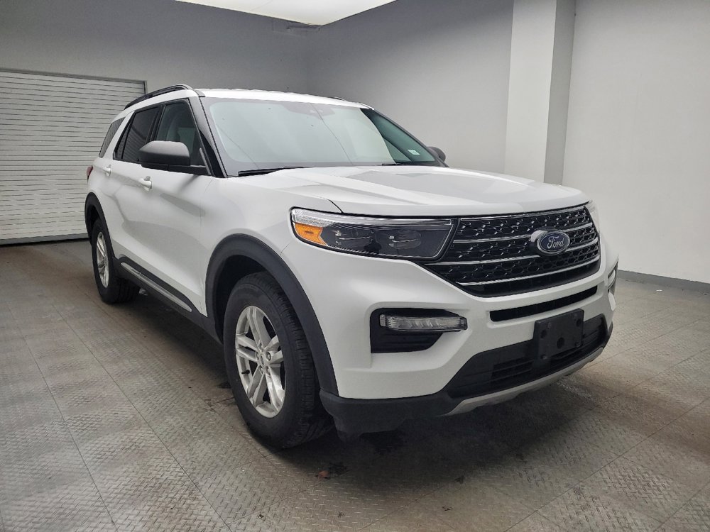 Used 2020 Ford Explorer XLT w/ Equipment Group 202A image 13