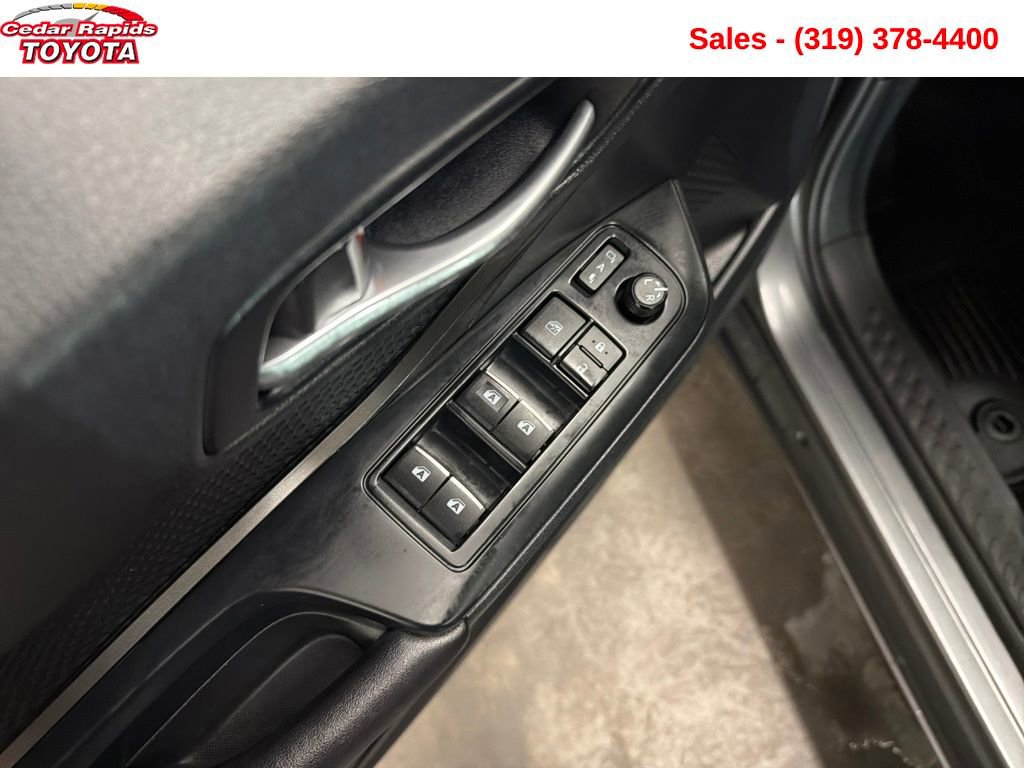 Used 2018 Toyota C-HR XLE image 12