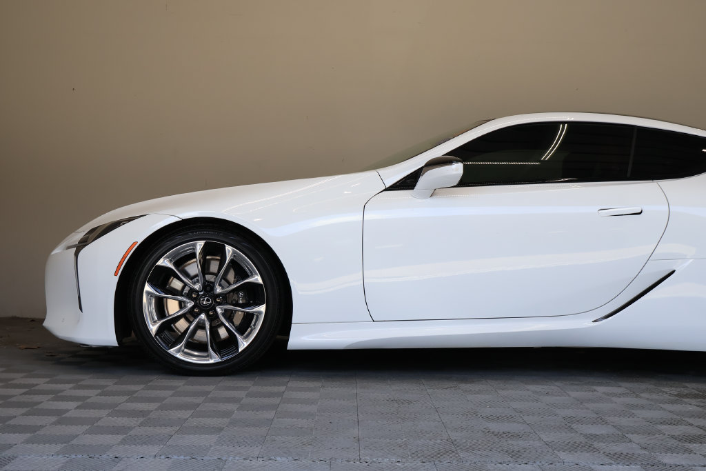 Used 2018 Lexus LC 500 Coupe w/ Performance Package RWD image 8