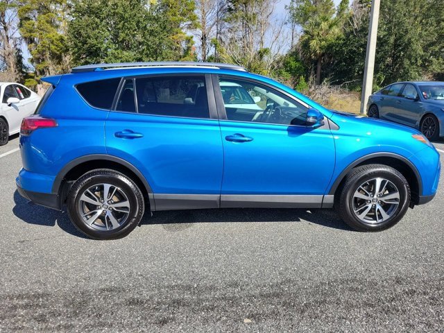 Used 2018 Toyota RAV4 XLE image 9