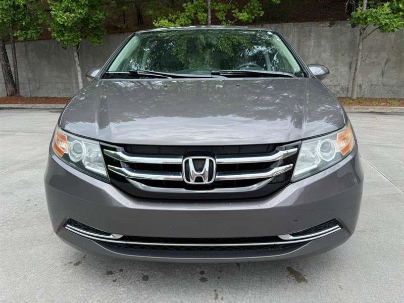 Used 2016 Honda Odyssey SE image 2