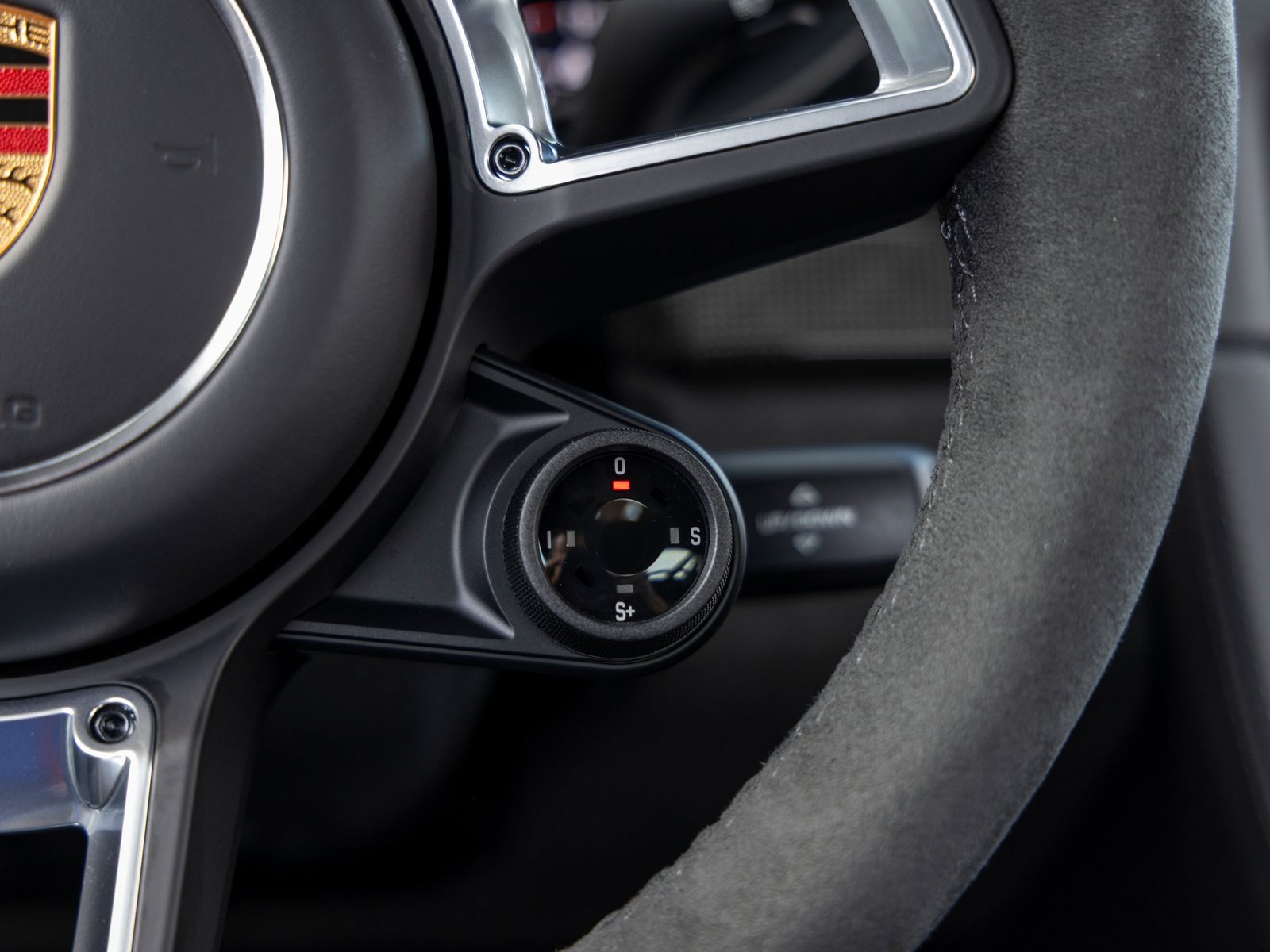 Certified 2024 Porsche 718 Cayman GT4 image 32