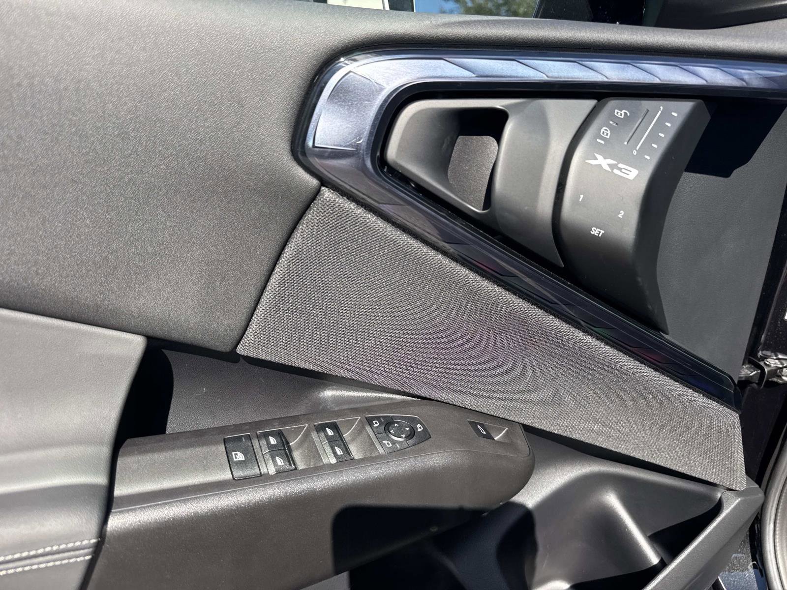 Certified 2025 BMW X3 xDrive30i w/ Premium Package image 17