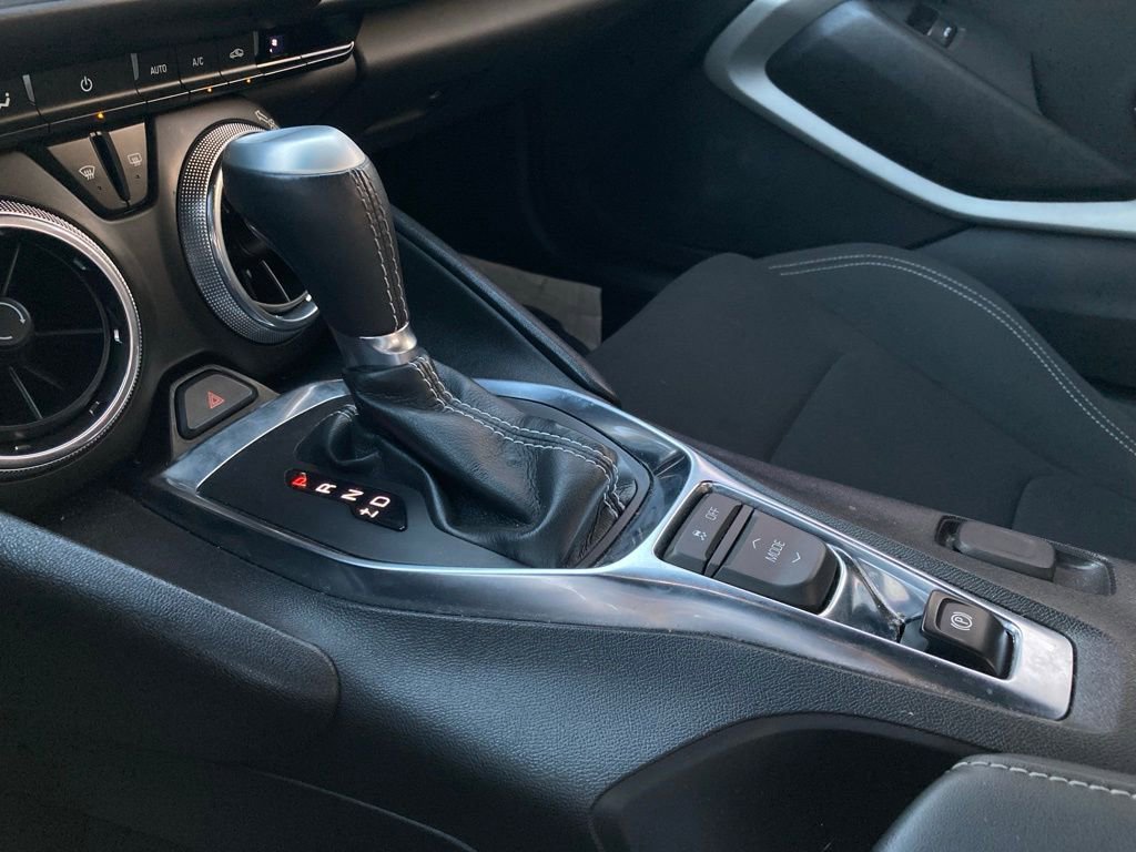 Used 2022 Chevrolet Camaro LT image 24