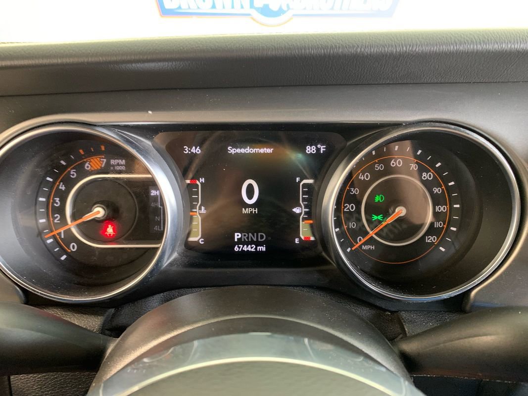 Used 2021 Jeep Wrangler Unlimited Sahara image 37