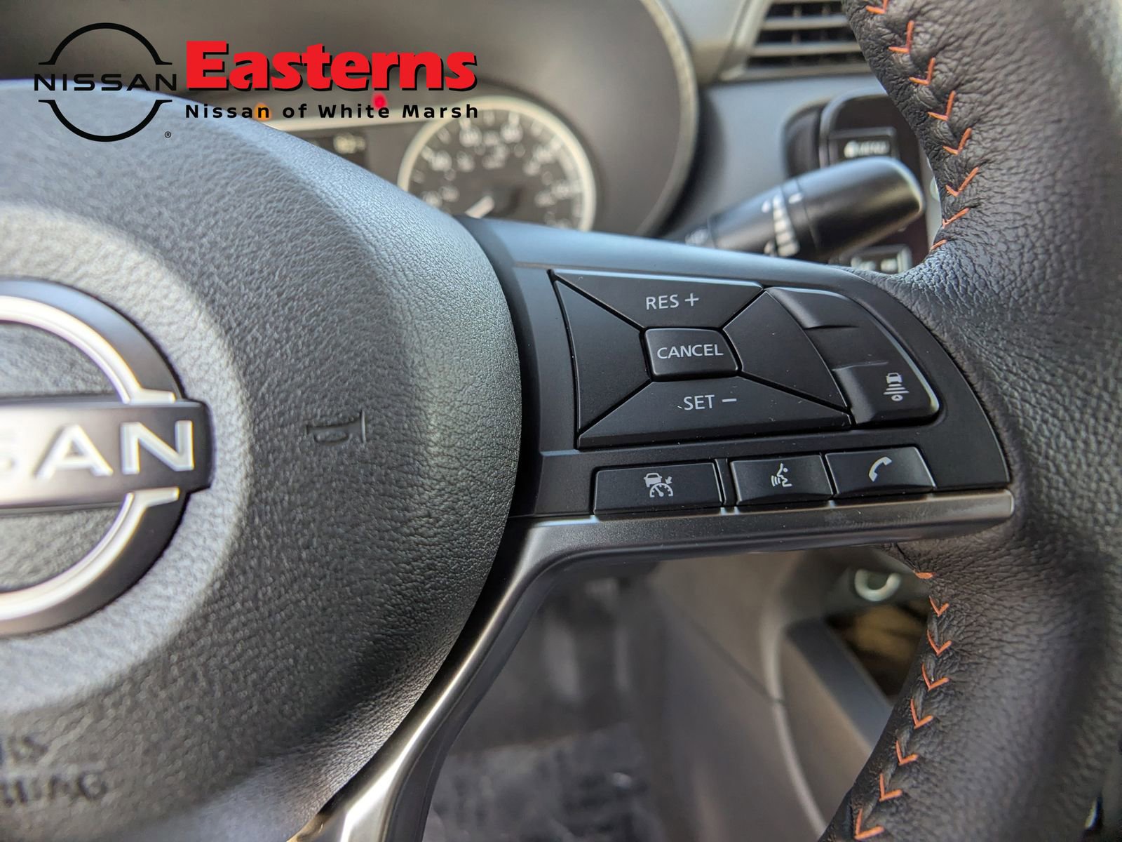 New 2025 Nissan Versa SR w/ Trunk Package image 17