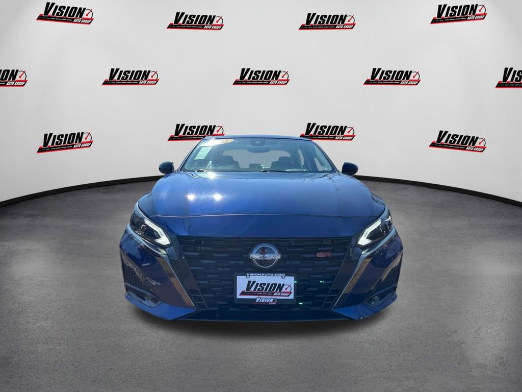 Used 2023 Nissan Altima 2.5 SR video 2