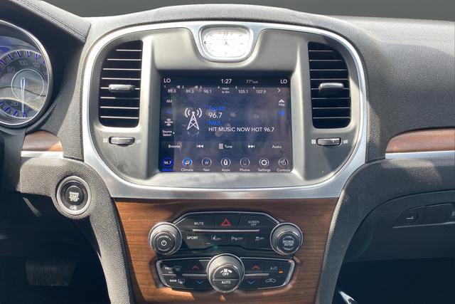 Used 2020 Chrysler 300 C w/ Sun, Sound & Nav Package RWD image 13