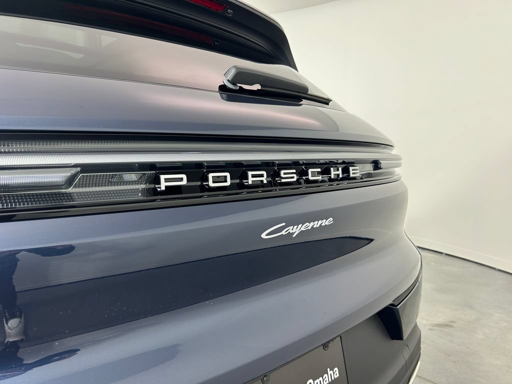 New 2026 Porsche Cayenne AWD/4WD image 12