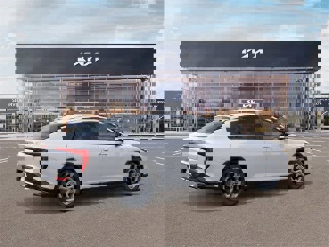 New 2025 Kia K4 LXS image 6