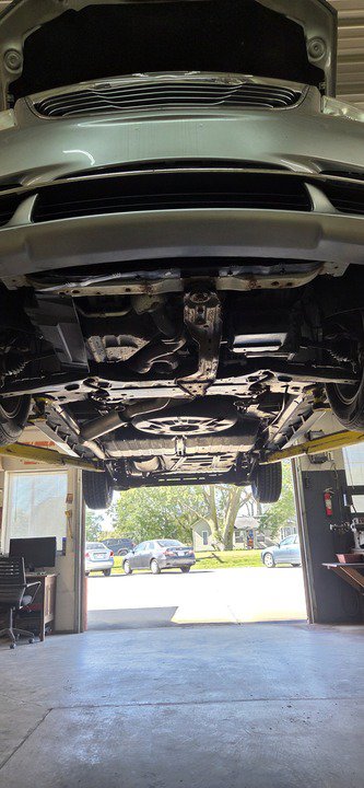 Used 2015 Chrysler Town & Country Touring FWD image 38
