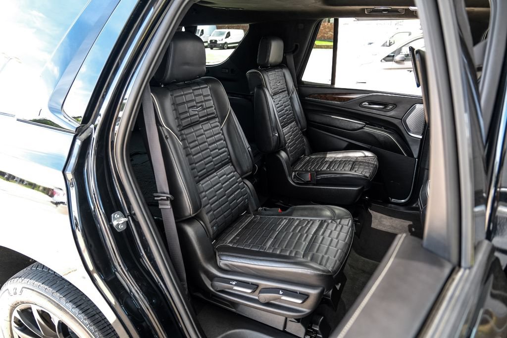 Used 2021 Cadillac Escalade Sport Platinum w/ LPO, ONYX Package AWD/4WD image 41