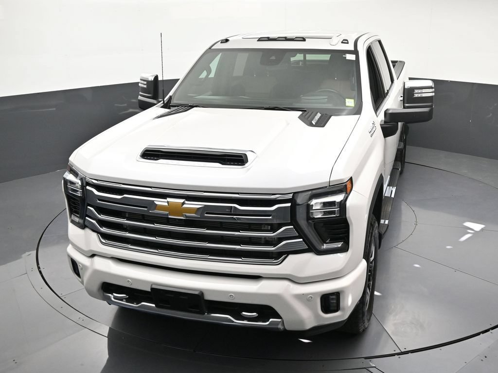 Certified 2025 Chevrolet Silverado 3500 High Country w/ High Country Premium Package AWD/4WD image 22