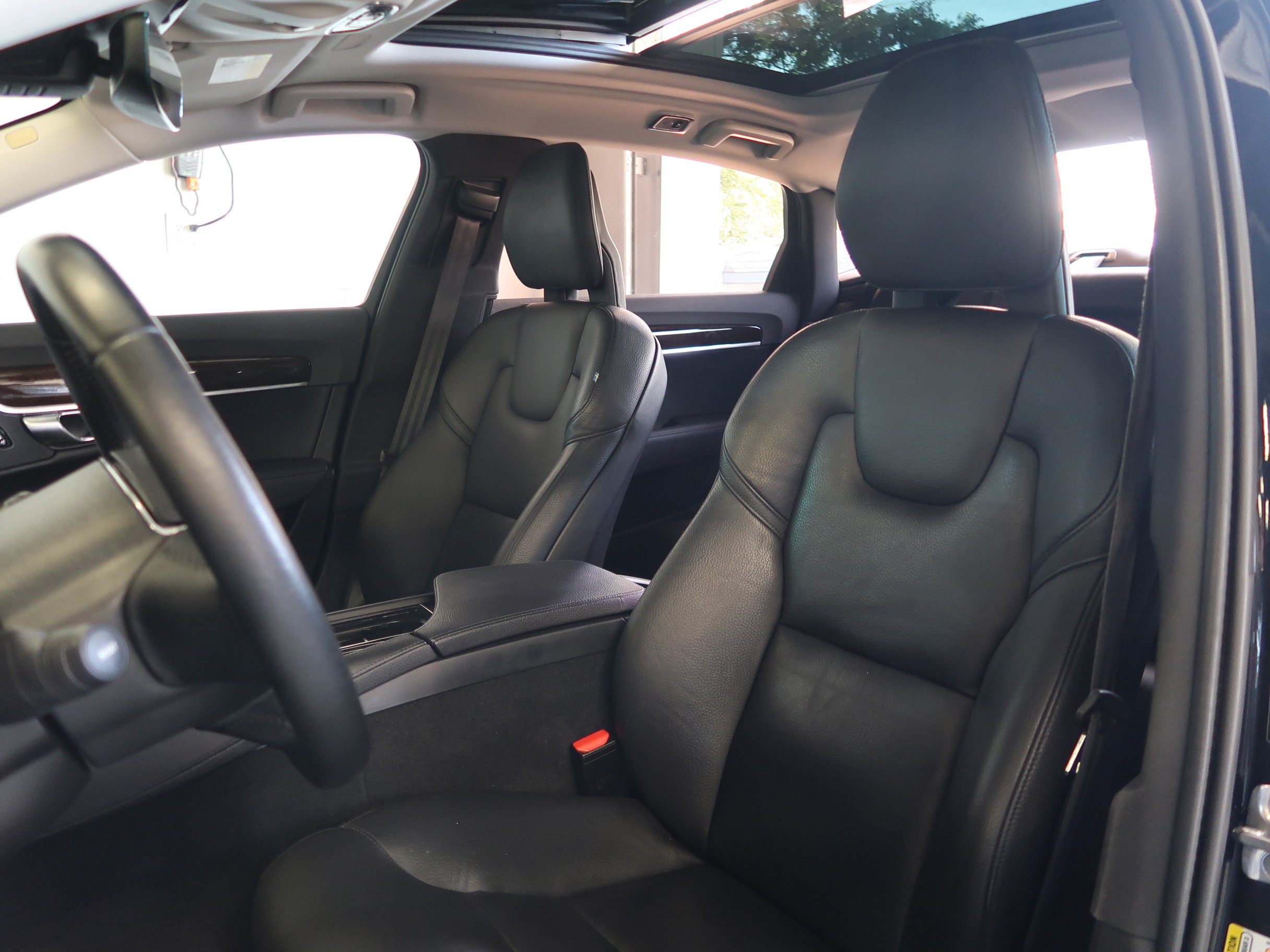 Used 2018 Volvo S90 T6 Momentum AWD/4WD image 13