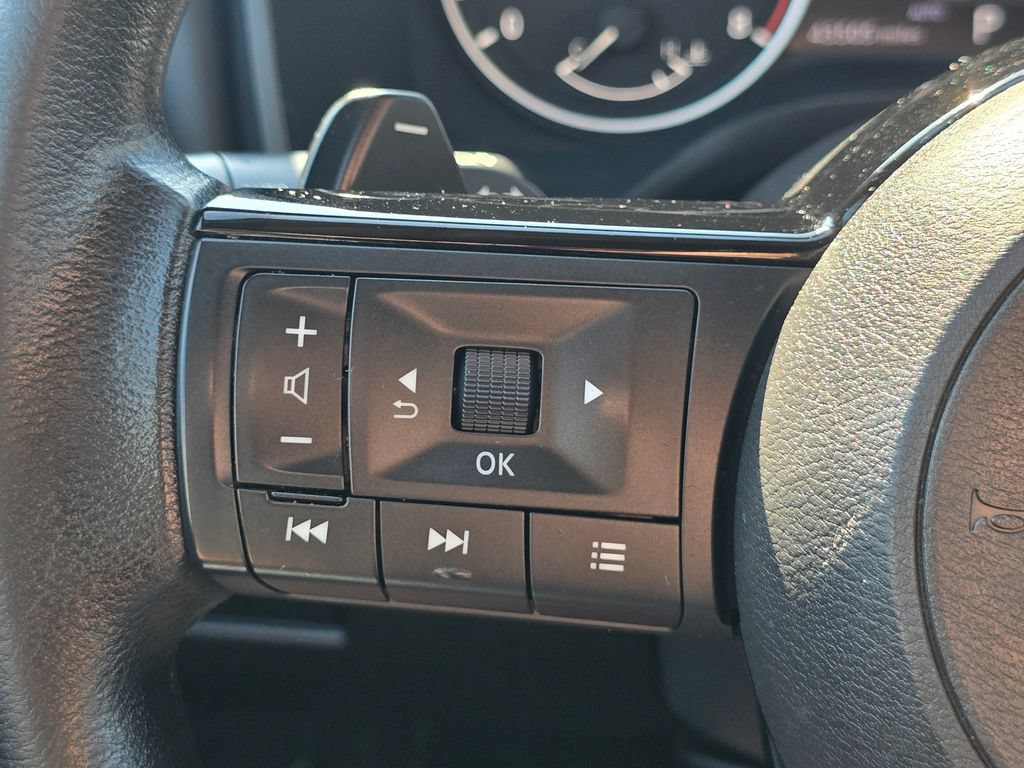Used 2022 Nissan Rogue SV AWD/4WD image 30