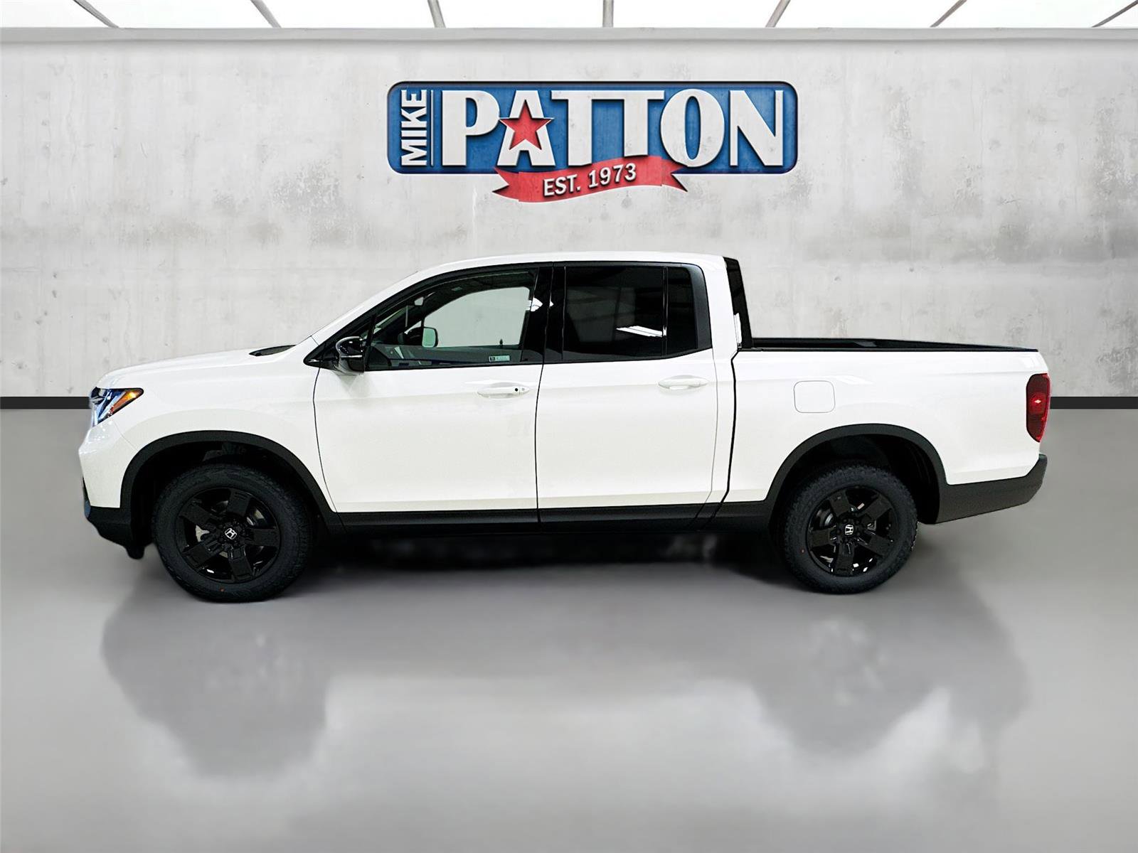 New 2026 Honda Ridgeline Black Edition image 4