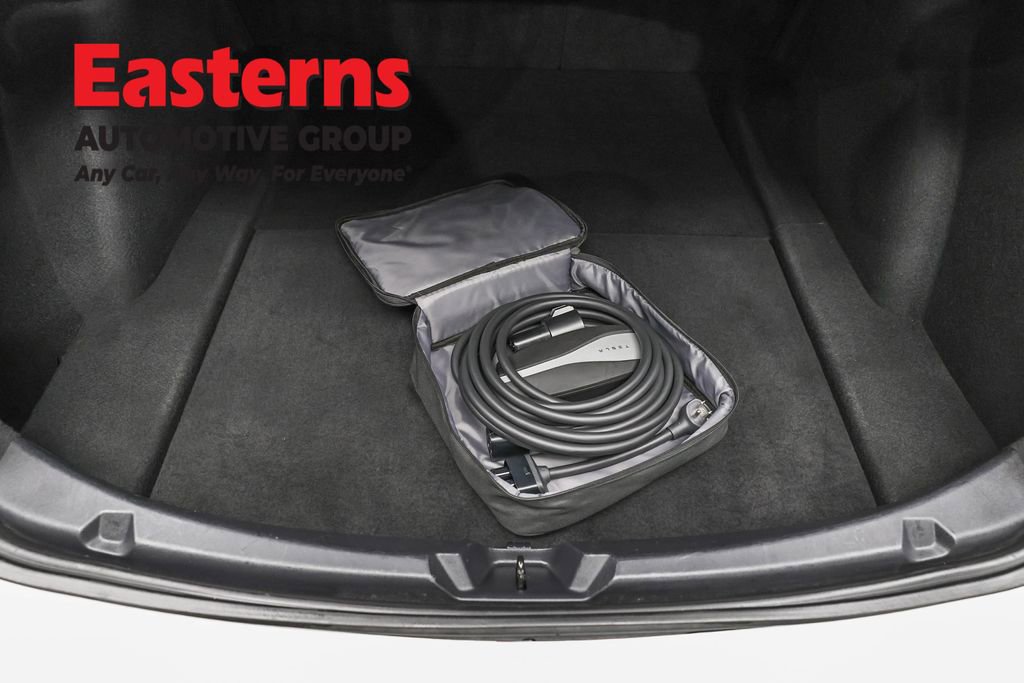 Used 2020 Tesla Model 3 Standard Range Plus RWD image 9