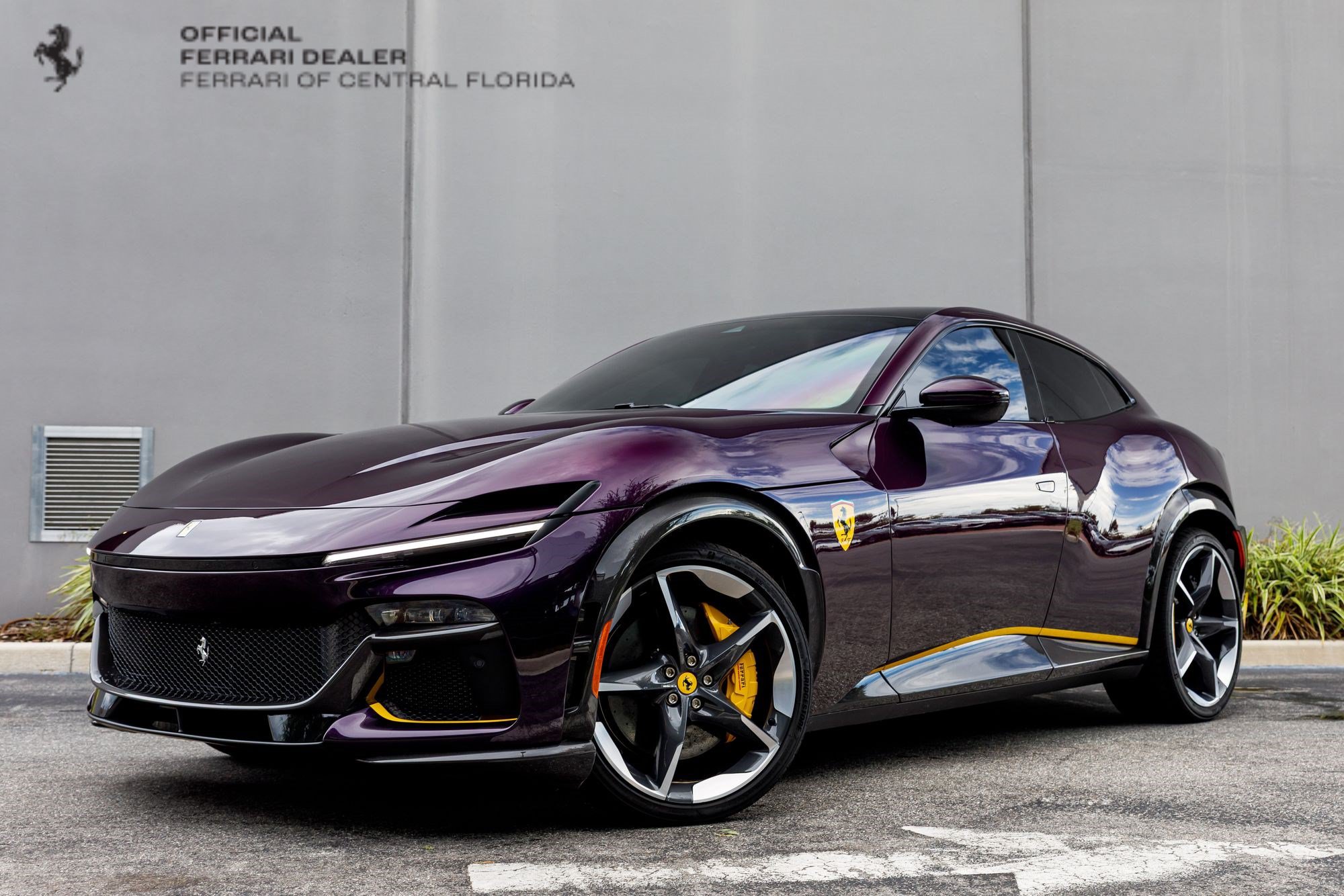 Used 2024 Ferrari Purosangue AWD/4WD image 1