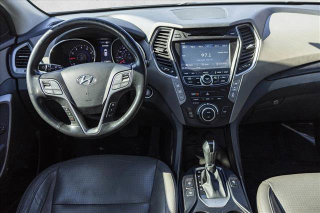 Used 2014 Hyundai Santa Fe GLS image 25
