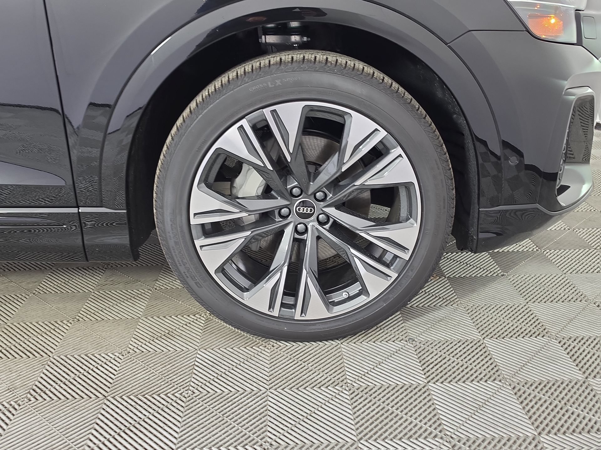 New 2026 Audi Q8 Premium Plus AWD/4WD image 8