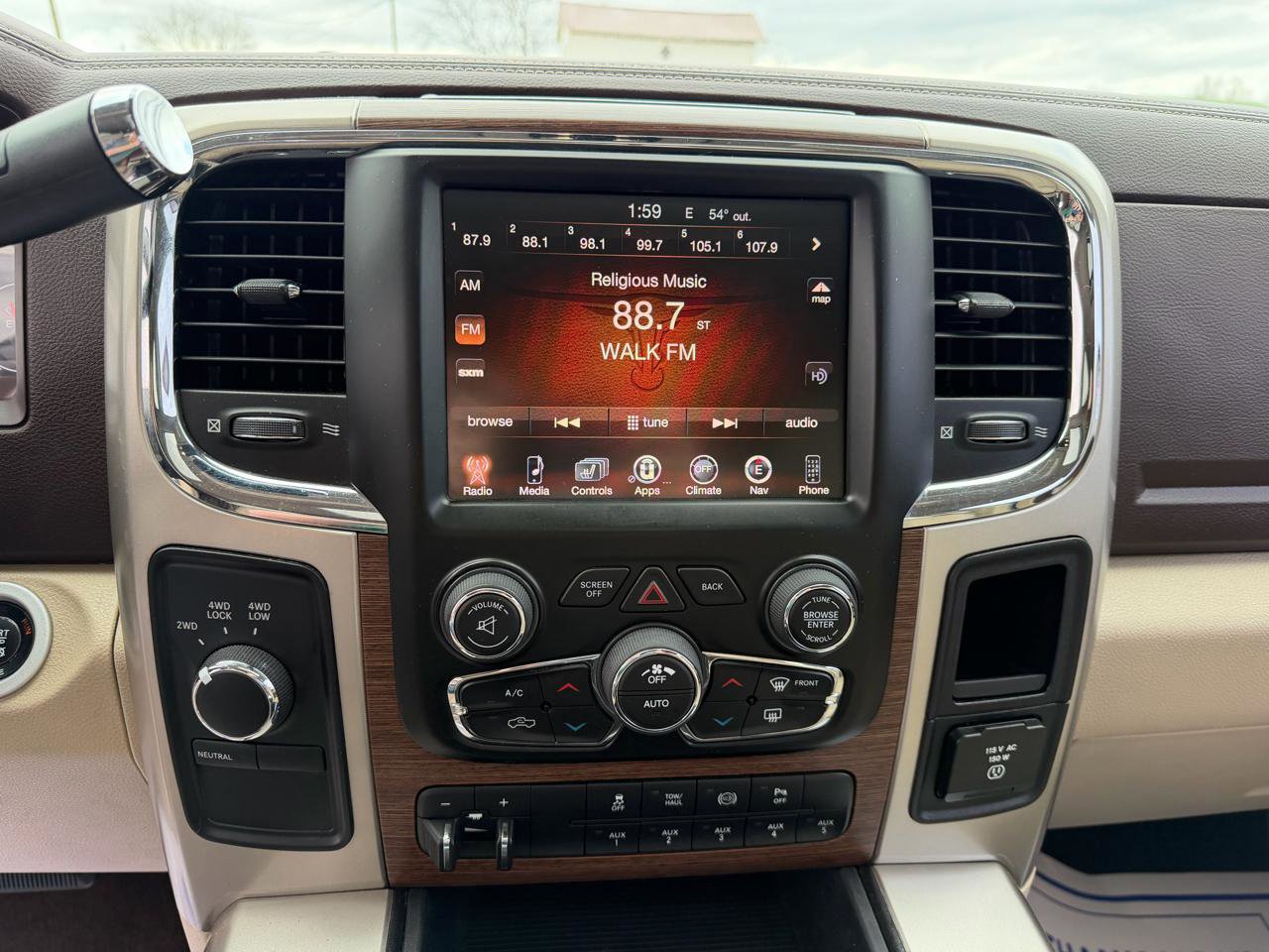 Used 2015 RAM 2500 Laramie w/ Convenience Group image 15