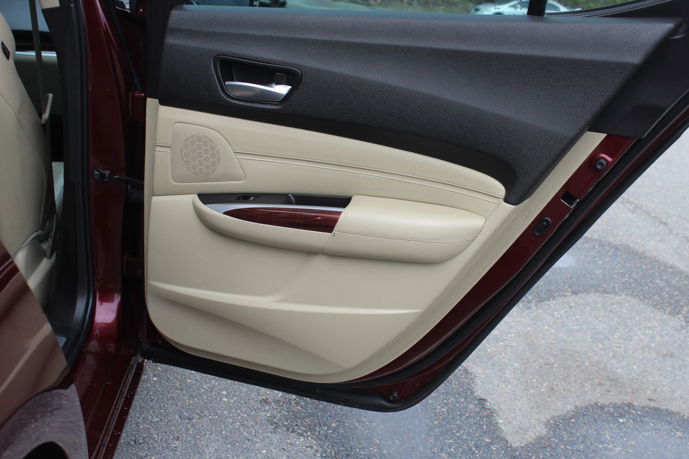 Used 2015 Acura TLX V6 w/ Technology Package FWD image 16
