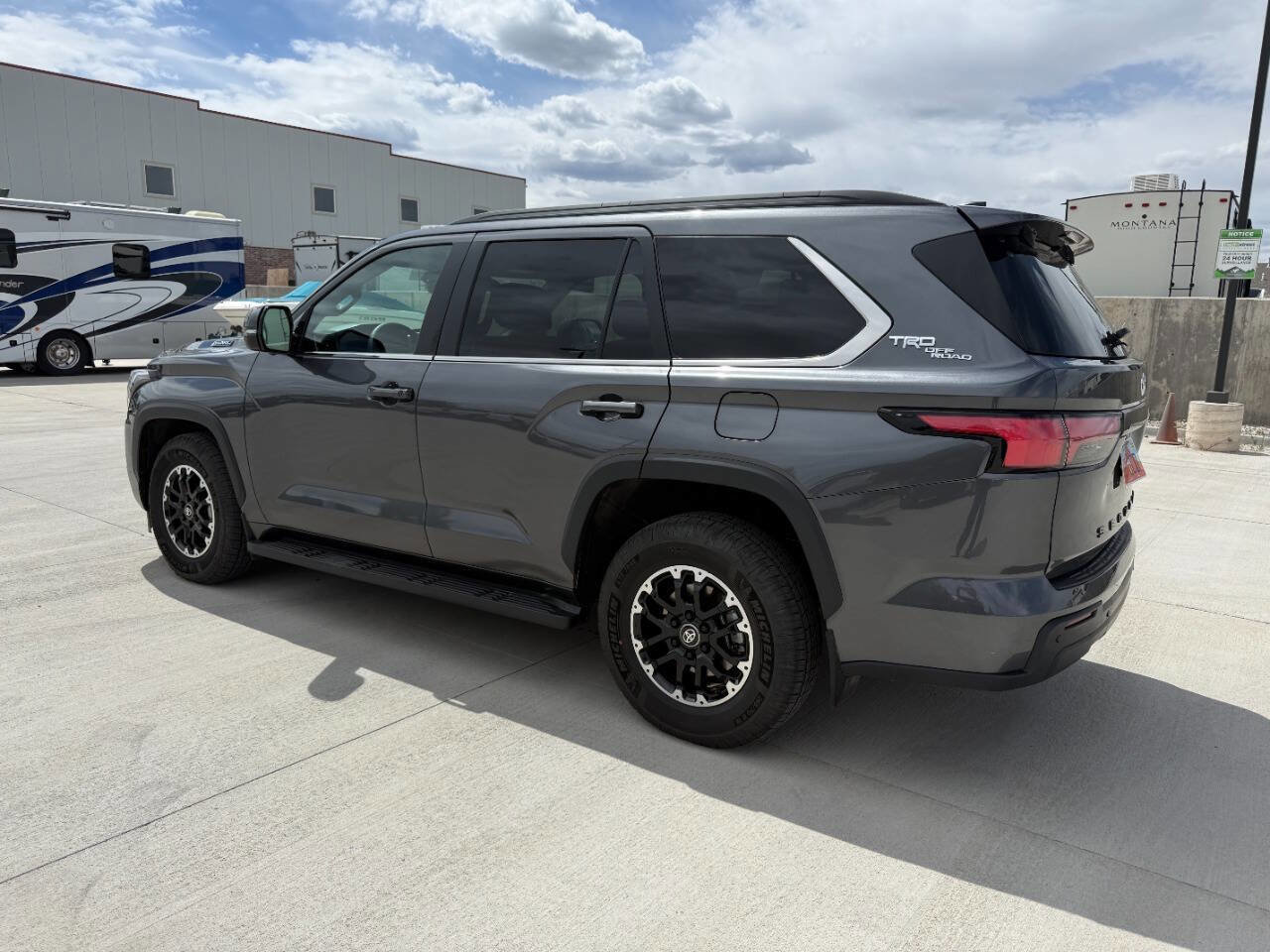 Used 2026 Toyota Sequoia SR5 w/ TRD Off-Road Package AWD/4WD image 5