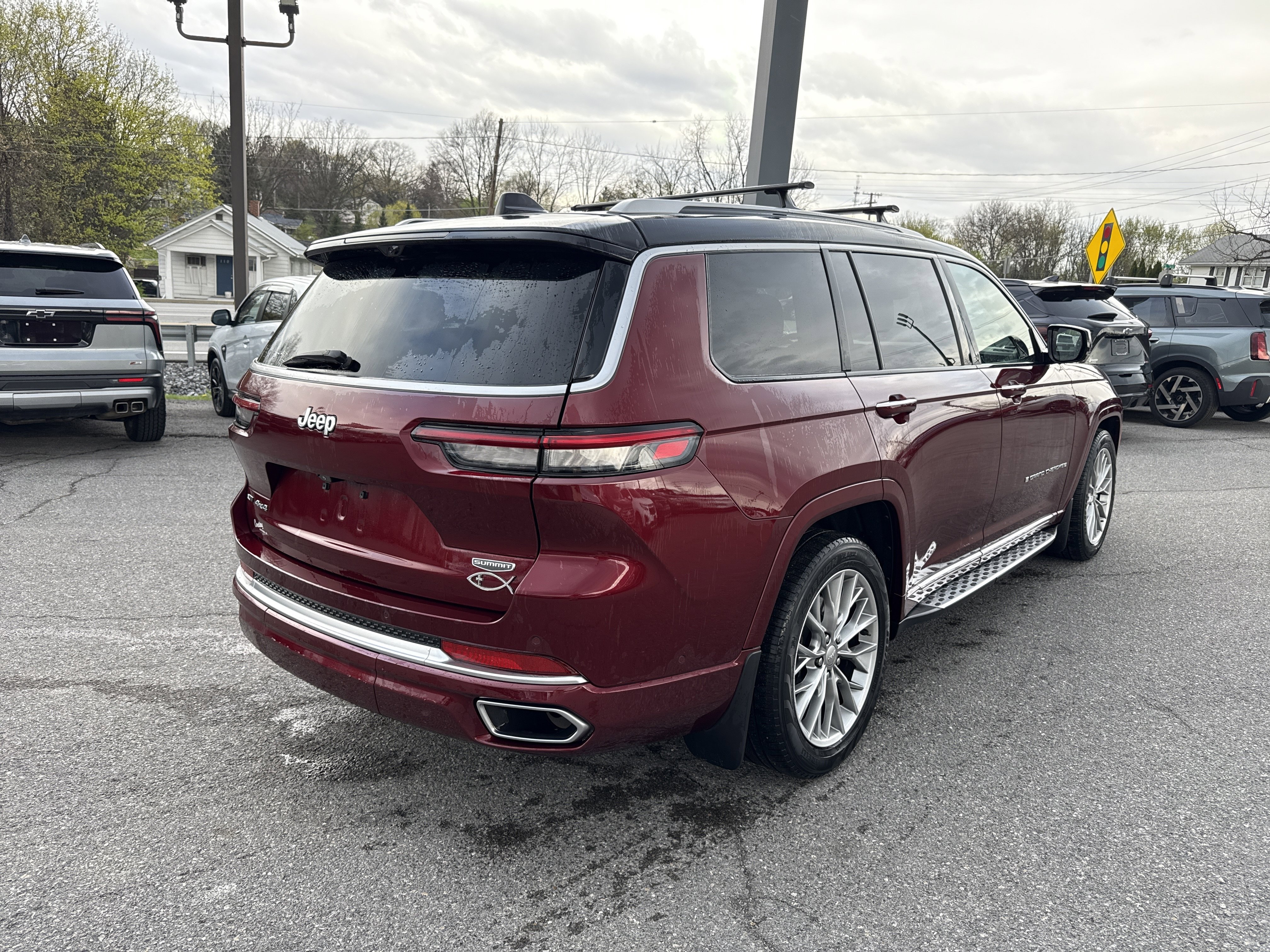 Used 2022 Jeep Grand Cherokee L Summit w/ Advanced Protech Group IV image 3