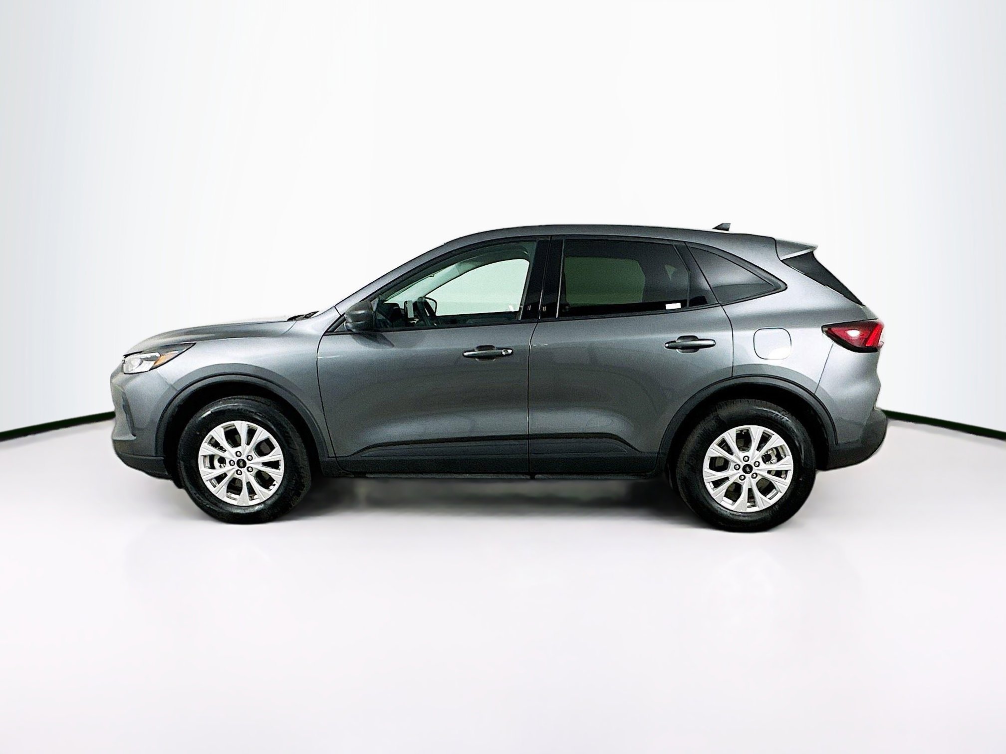 Used 2025 Ford Escape Active AWD/4WD image 4
