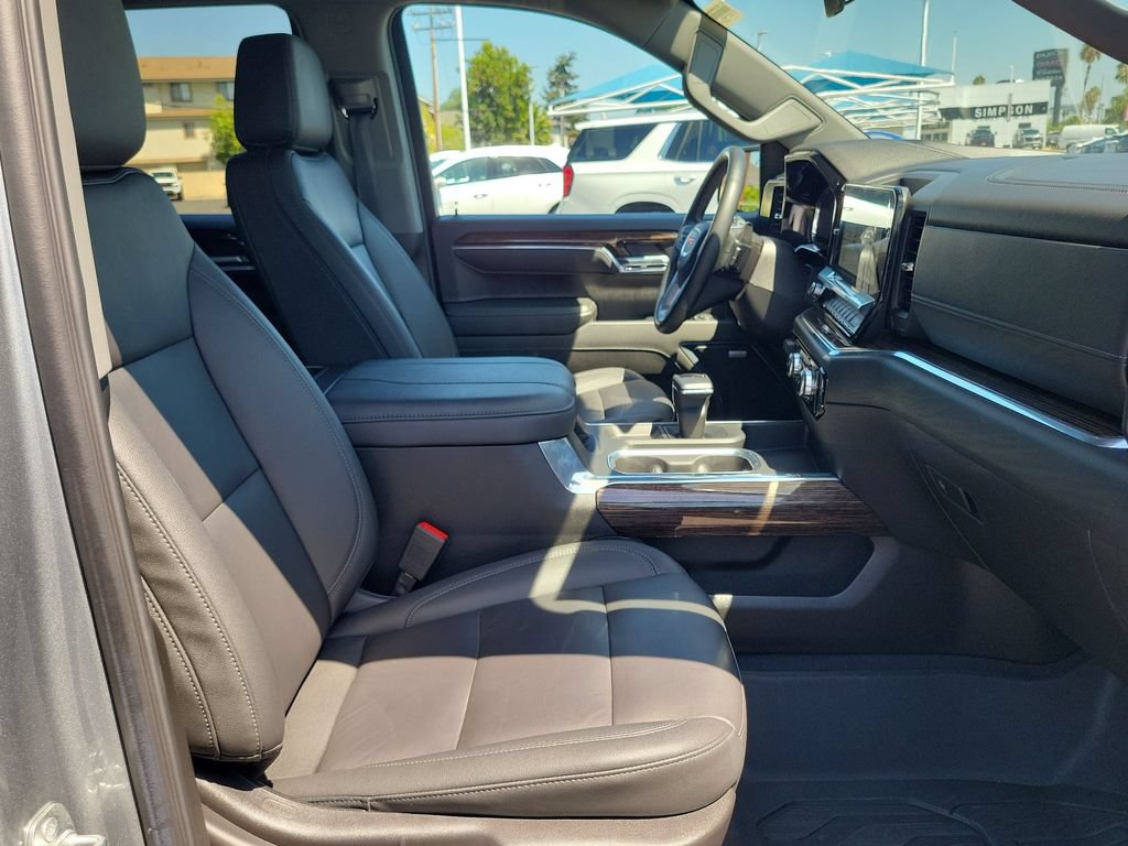 Used 2024 GMC Sierra 1500 Elevation w/ Elevation Premium Package AWD/4WD image 28