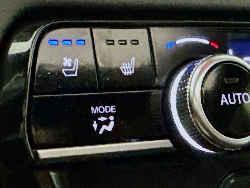 Used 2025 Honda Pilot Black Edition image 22