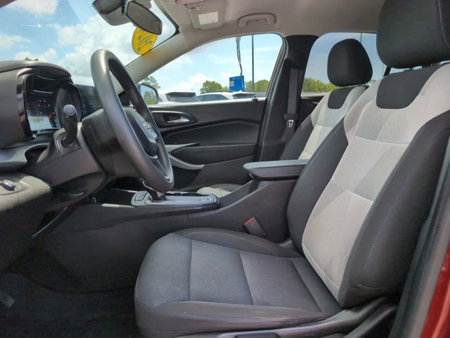 Used 2024 Chevrolet Trax LS image 13