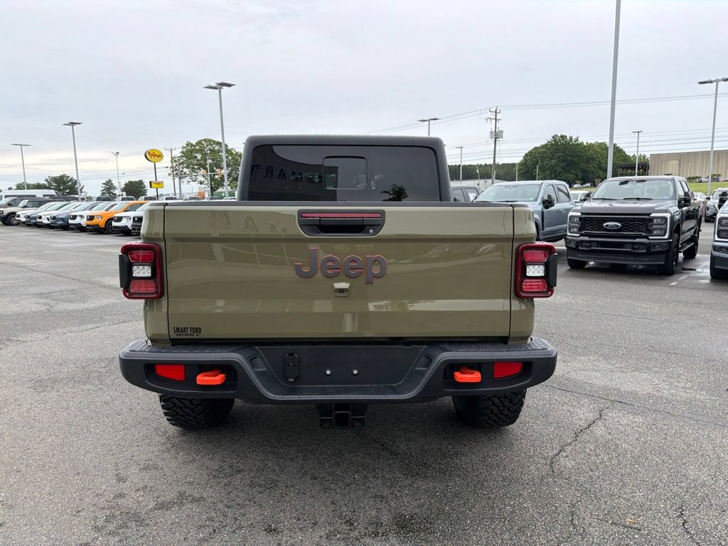 Used 2026 Jeep Gladiator Mojave AWD/4WD image 5