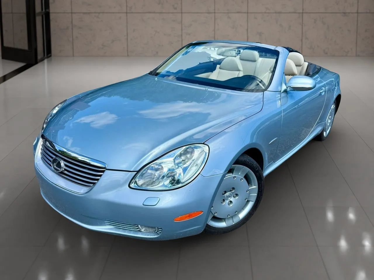 Used 2004 Lexus SC 430 Convertible RWD image 15