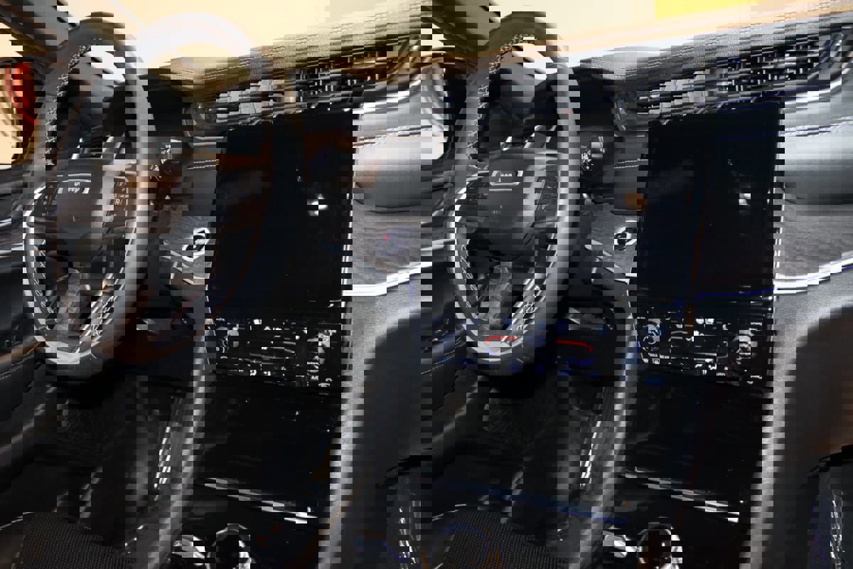 Used 2024 Jeep Grand Cherokee L Limited w/ Luxury Tech Group II image 58