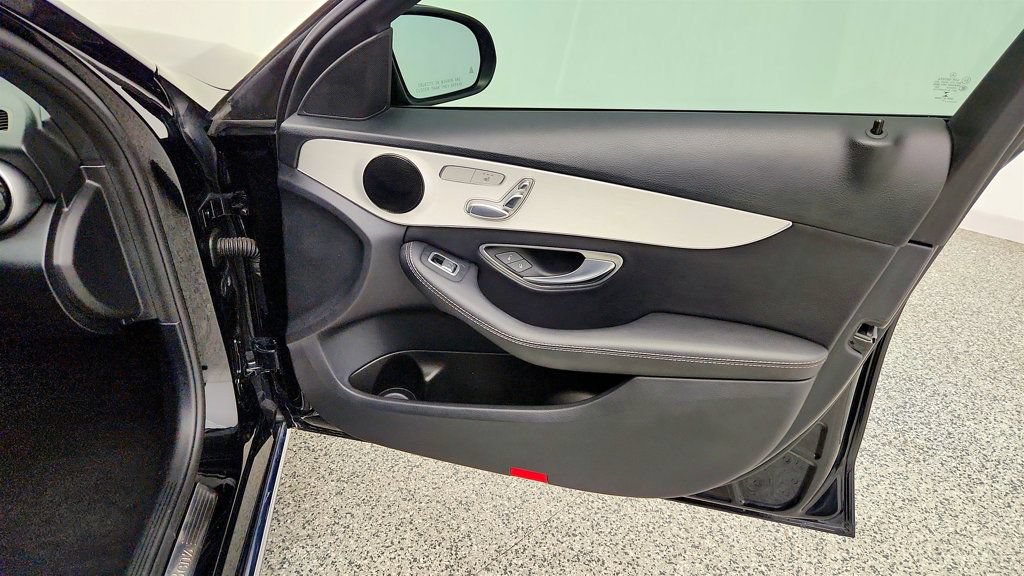 Used 2019 Mercedes-Benz C 300 Sedan w/ Premium Package image 23