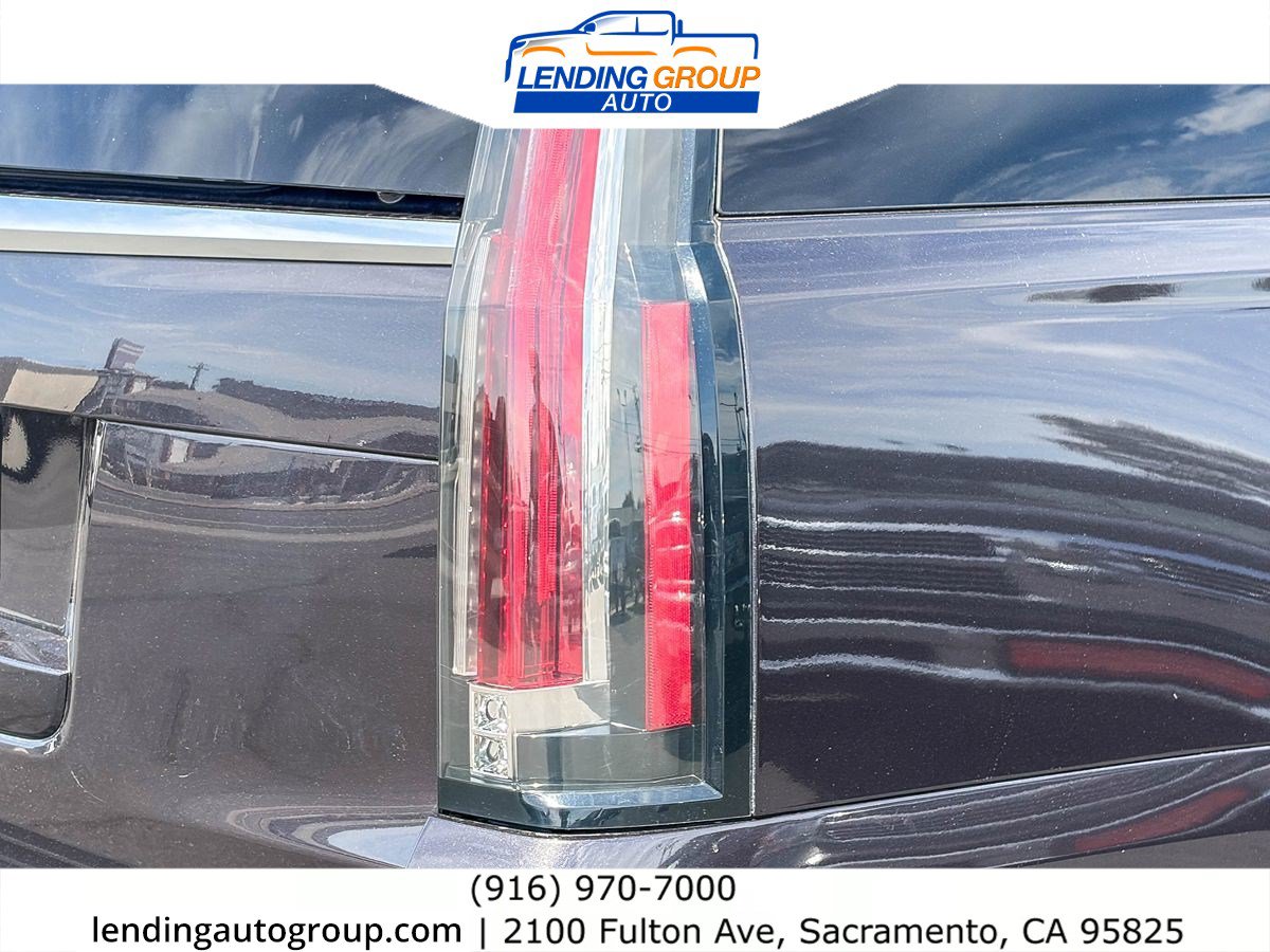 Used 2016 Cadillac Escalade ESV Luxury AWD/4WD image 8