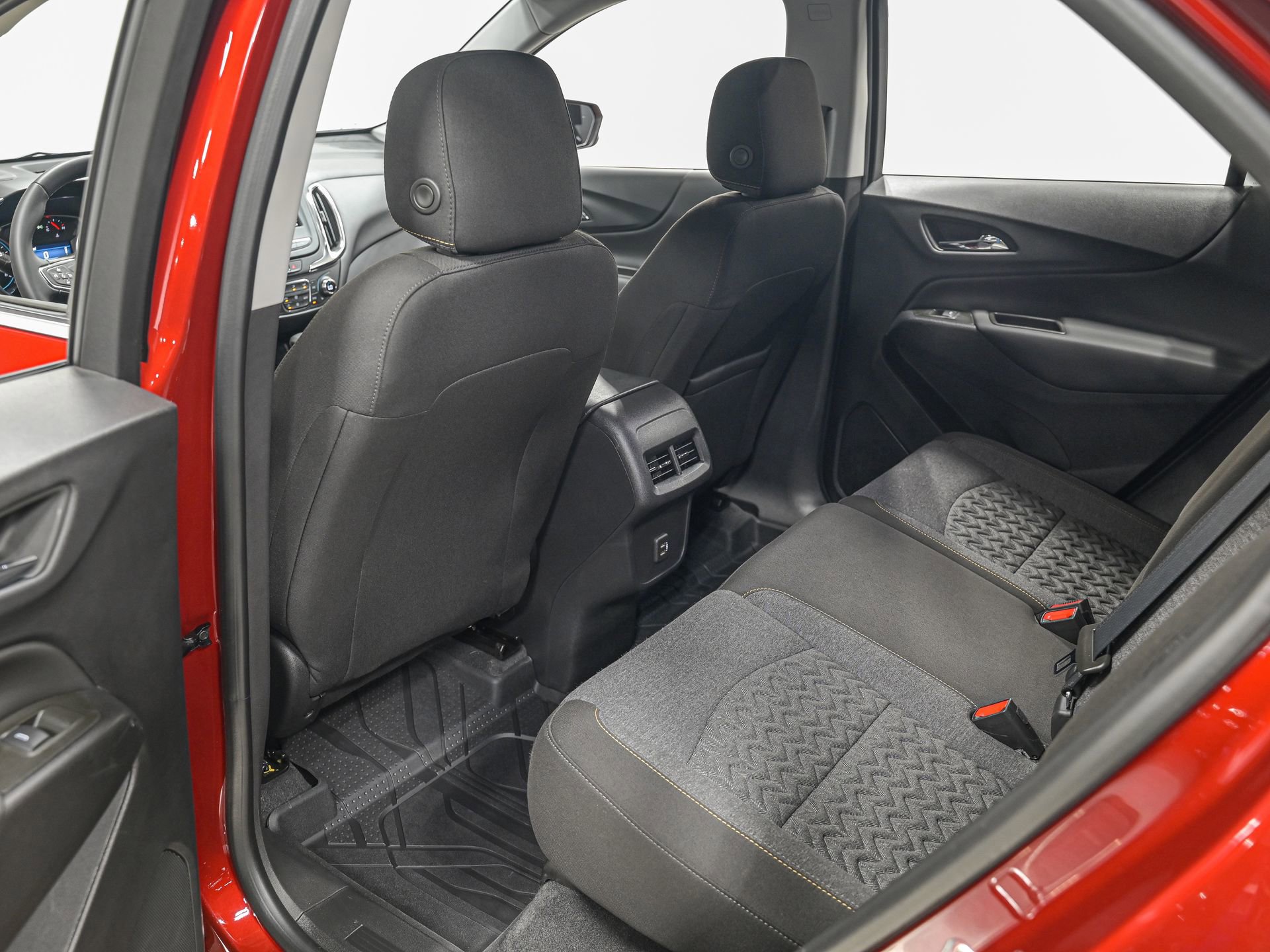 Used 2023 Chevrolet Equinox LT image 26