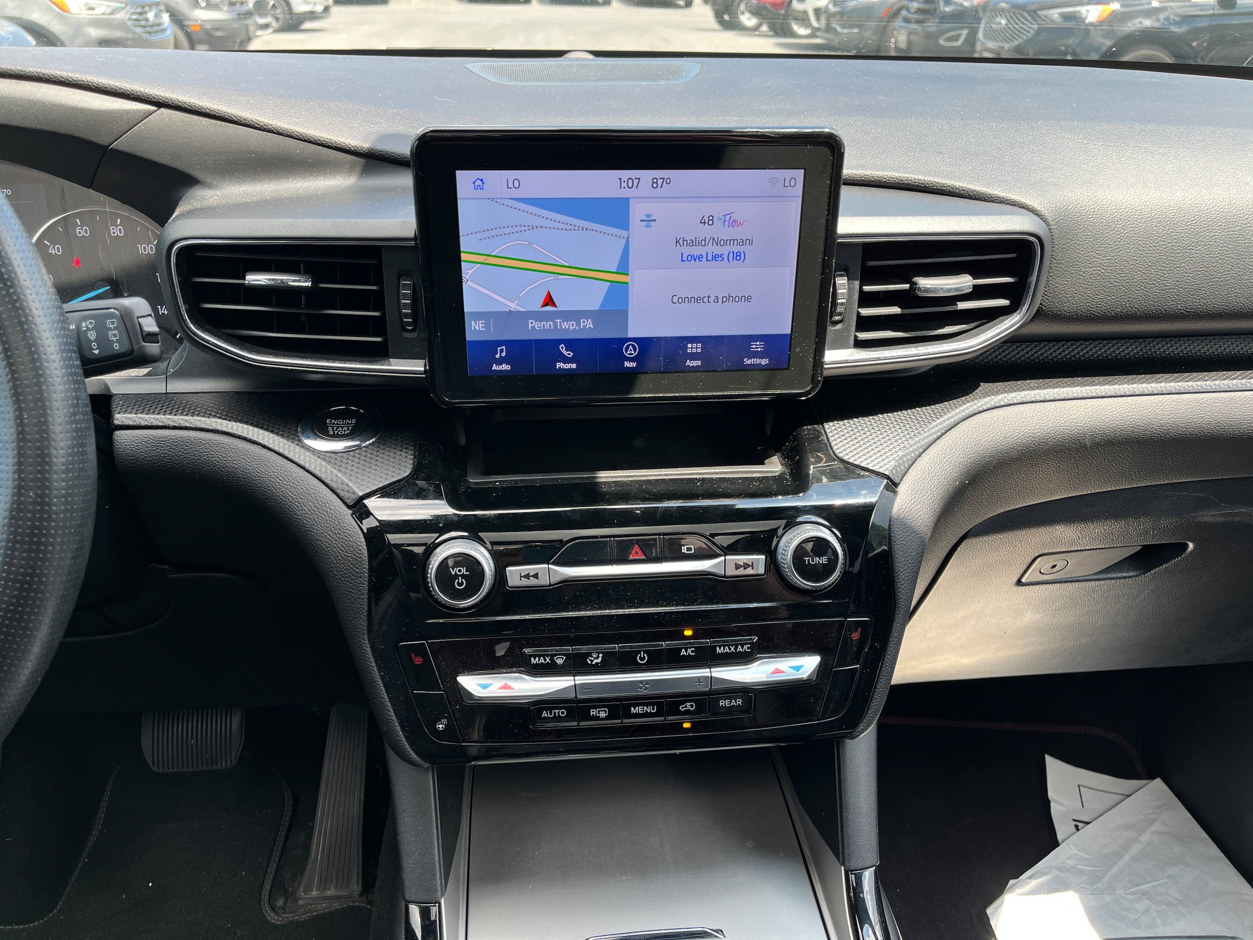 Certified 2022 Ford Explorer ST-Line w/ Class IV Trailer Tow Package AWD/4WD image 21