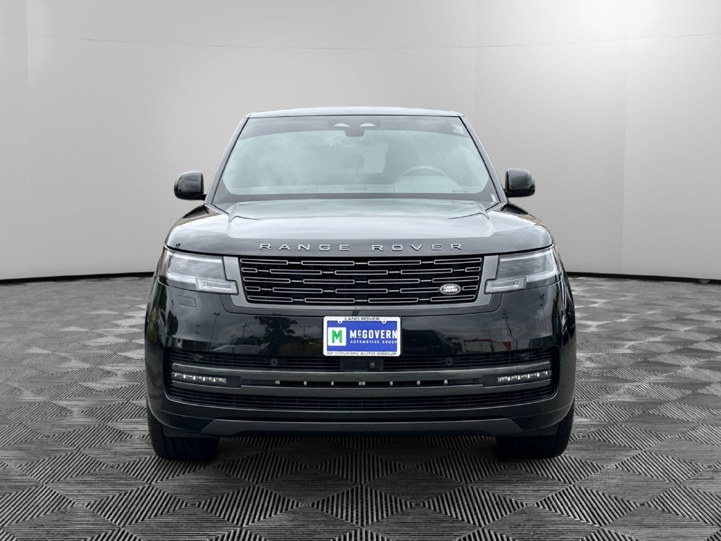 Used 2026 Land Rover Range Rover SE AWD/4WD image 9