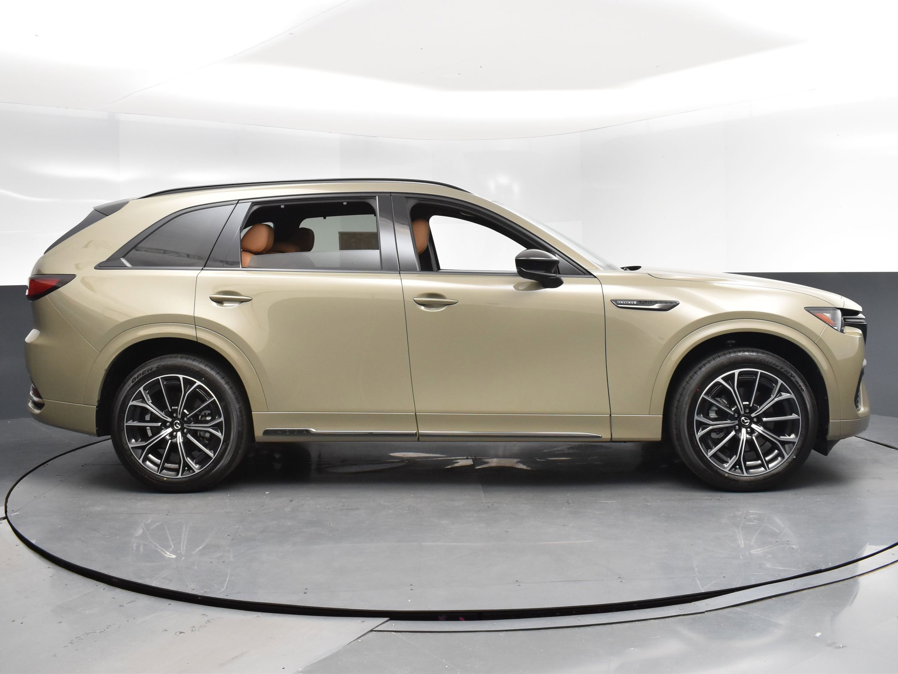 New 2025 MAZDA CX-70 3.3 Turbo S w/ Premium Plus image 4