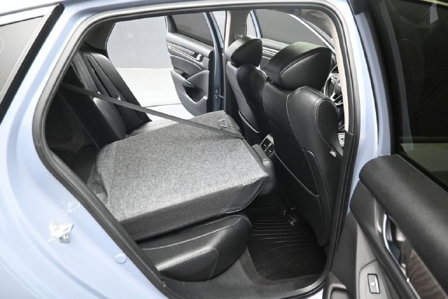 Certified 2022 Honda Accord Touring image 30