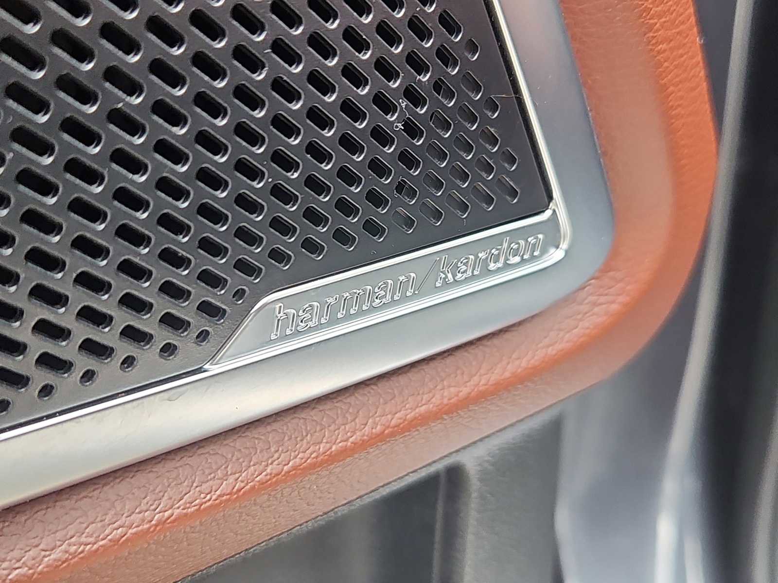 Used 2024 Kia Telluride SX Prestige image 19