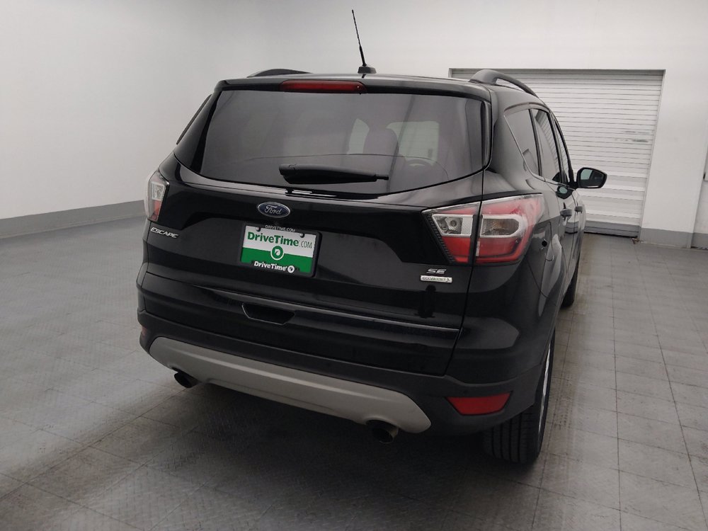 Used 2017 Ford Escape SE w/ Equipment Group 201A FWD image 7